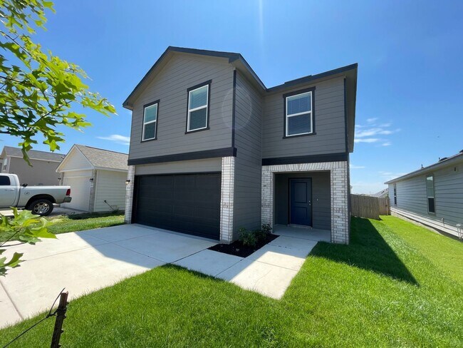 Building Photo - 4 Bdrm Home in Legend Heights, NBTX
