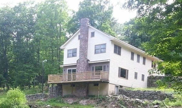 Building Photo - 115 Montague Rd