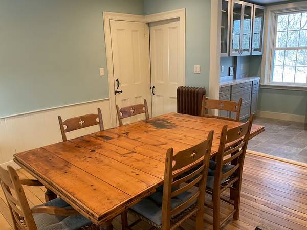 Building Photo - 886 VT-74