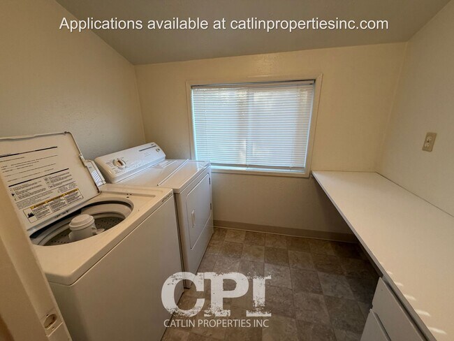 Building Photo - 1921 Teresa Way