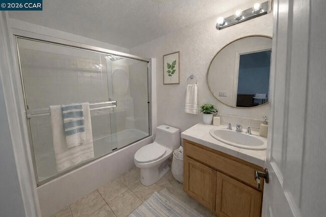 Building Photo - 350 Caroni St