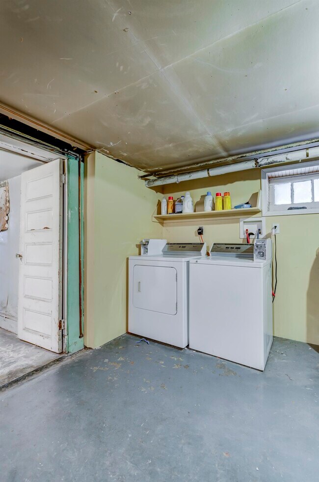 Building Photo - 788 Avenue A