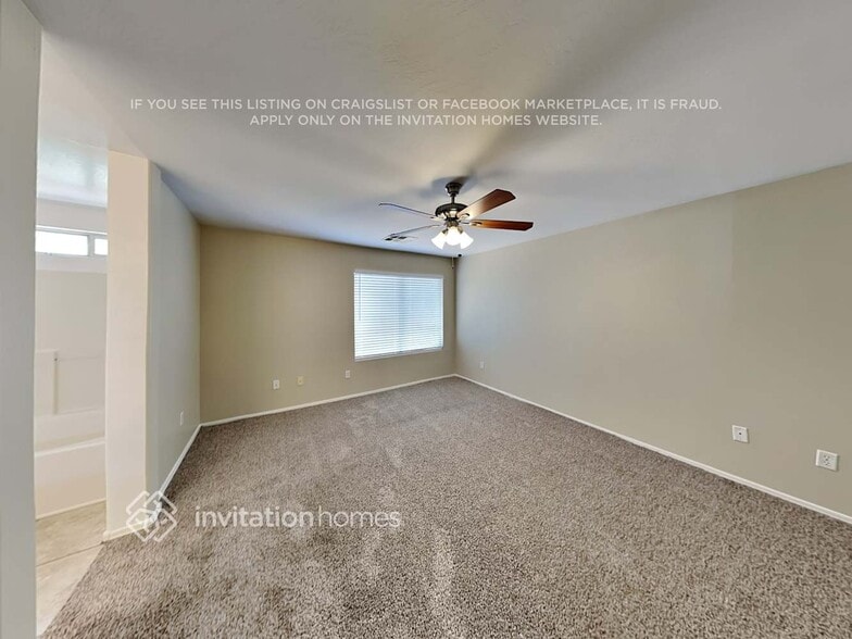 Building Photo - 10617 E Portobello Ave