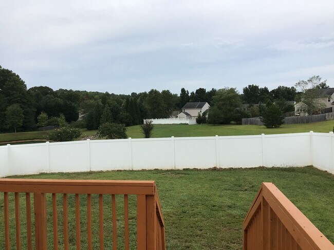 Building Photo - 555 Rockbridge Dr