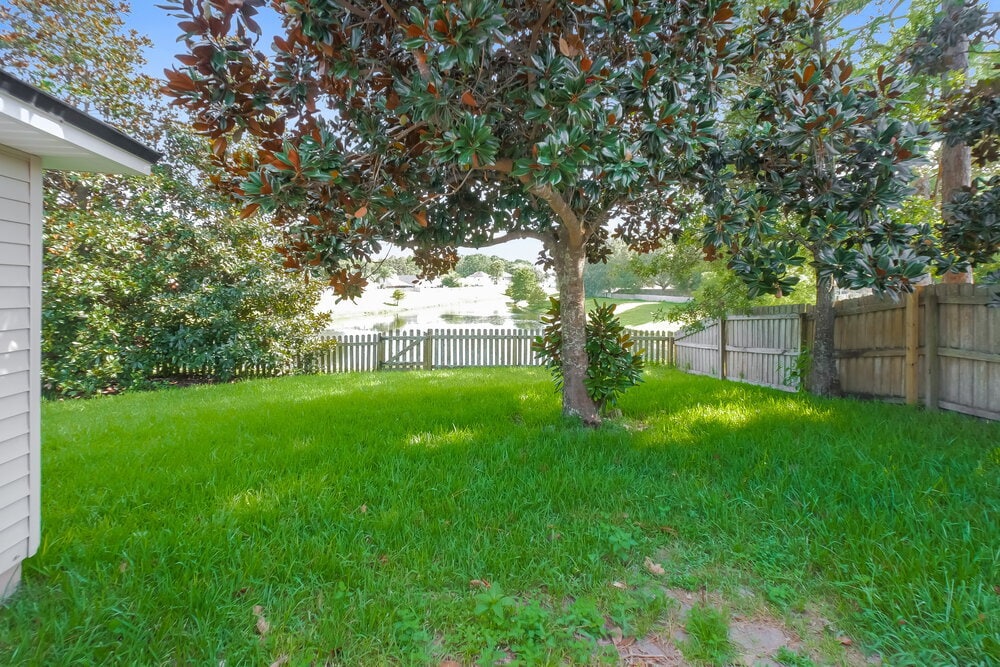 Building Photo - 2398 Creekfront Dr