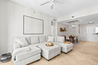 Building Photo - 701 S Olive Ave