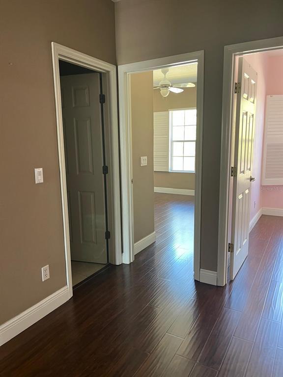 Building Photo - 4523 Sunset Ln