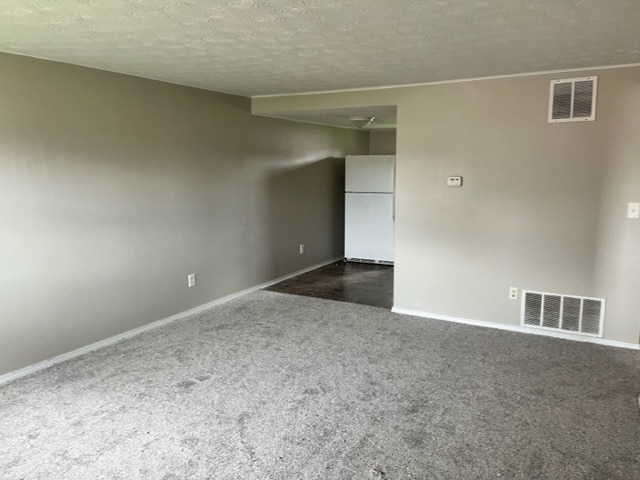 Building Photo - 19 Lee Dr