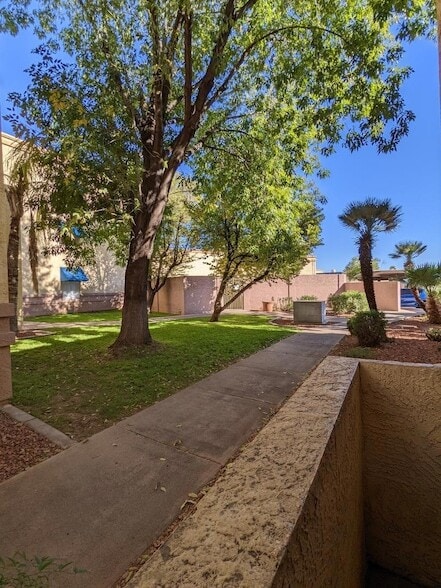 Building Photo - 12221 W Bell Rd