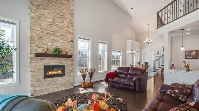 Building Photo - 2689 Oxford Cir