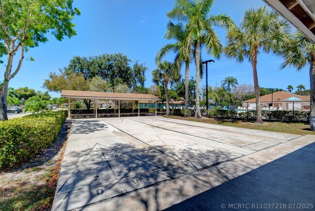 Building Photo - 18756 Schooner Dr