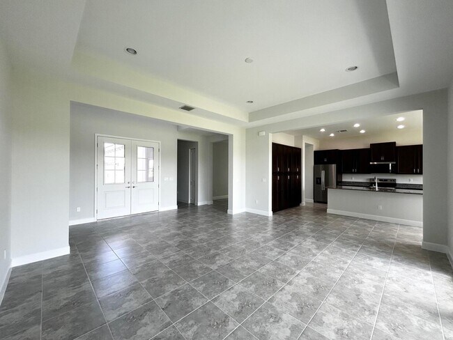 Building Photo - 15192 Wildwood Cir