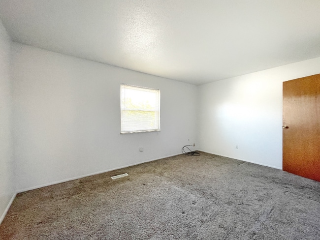 Building Photo - 3610 Roosevelt Blvd