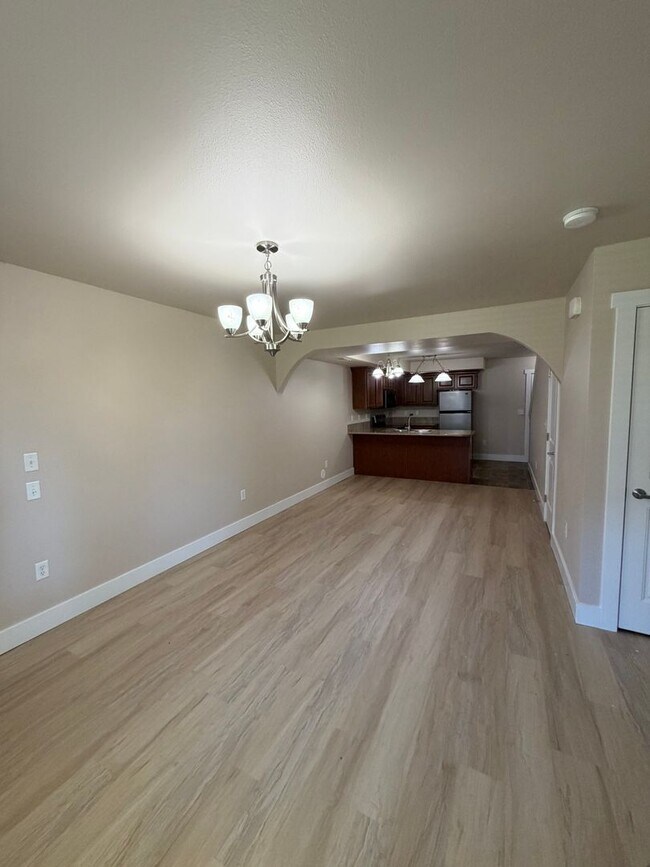Building Photo - 9965 W Rosecroft Ct