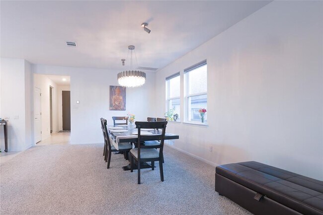 Building Photo - 232 Barton Oak Trl