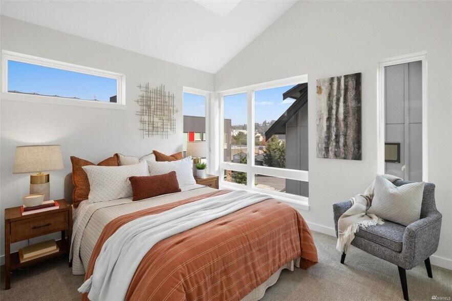 Bedroom holds queen bed, ample closet space and space for a desk - 2117 S Walker St