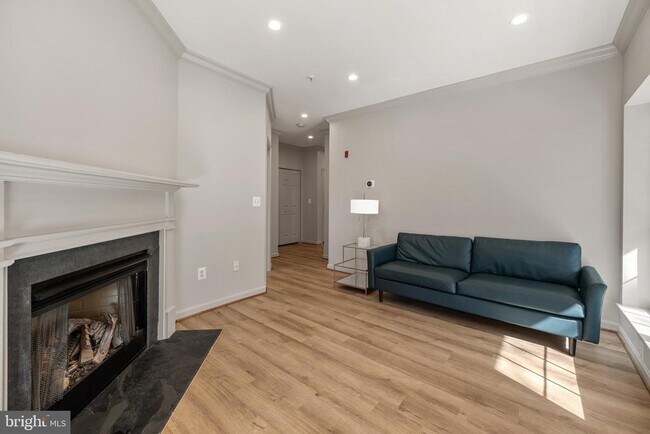 Building Photo - 4560 Strutfield Ln