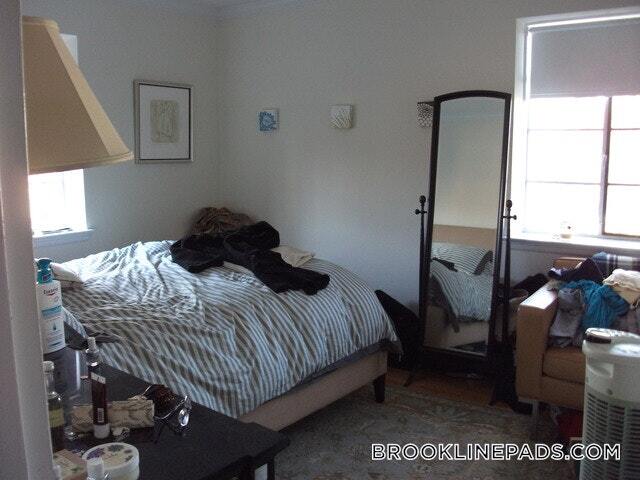 Building Photo - 72 St Paul St