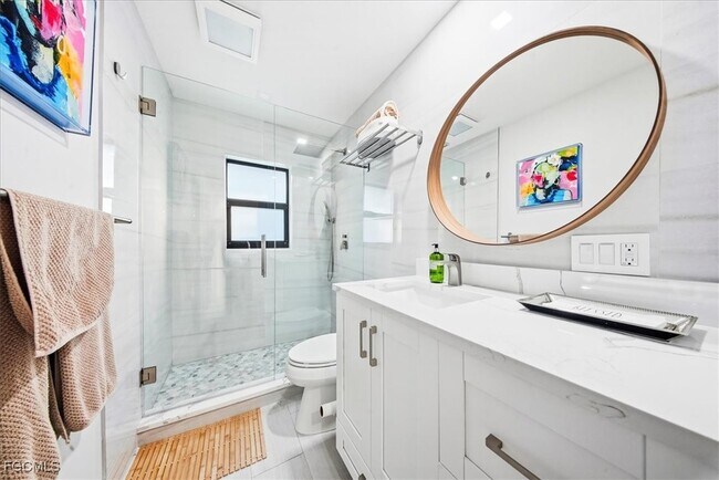 Building Photo - 4548 Genoa Ave