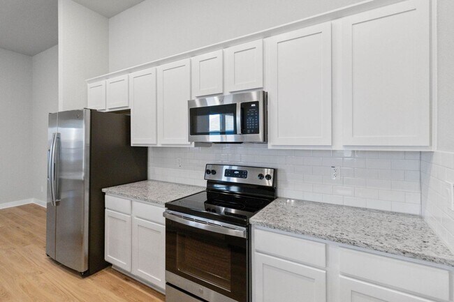 Building Photo - WELCOME TO THE NEW AMANDA PARK IN MEDINA C...