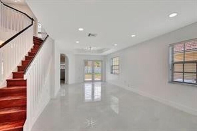 Building Photo - 2410 NW 137th Terrace