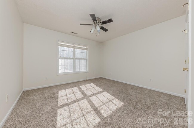 Building Photo - 110 Mendover Dr