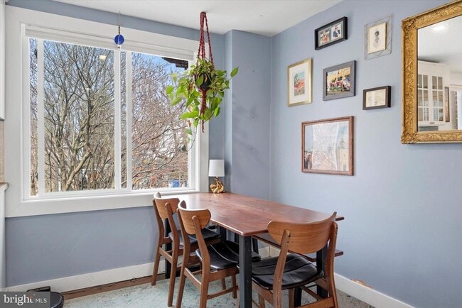 Building Photo - 125 E Moreland Ave