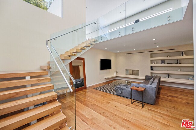 Building Photo - 3542 Knobhill Dr