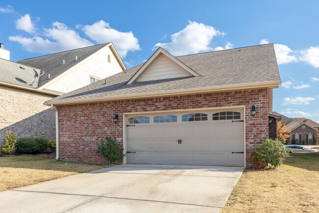 Building Photo - 30 Cypress Grove Ln SW