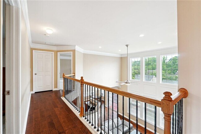 Building Photo - 1489 Belmont Hills