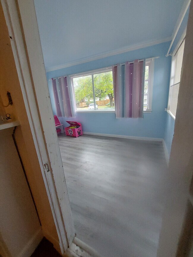 Building Photo - 79 S Lafayette St