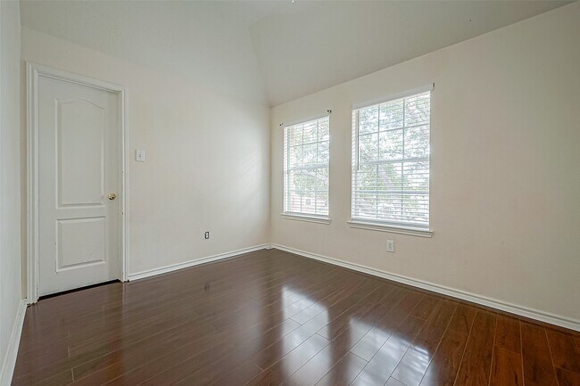 Building Photo - 2422 Leanett Way