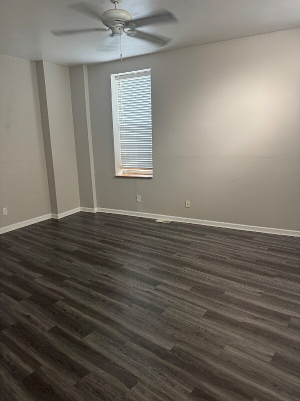 Building Photo - 401 Klotter Ave