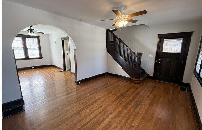 Building Photo - 2904 Jefferson Ave