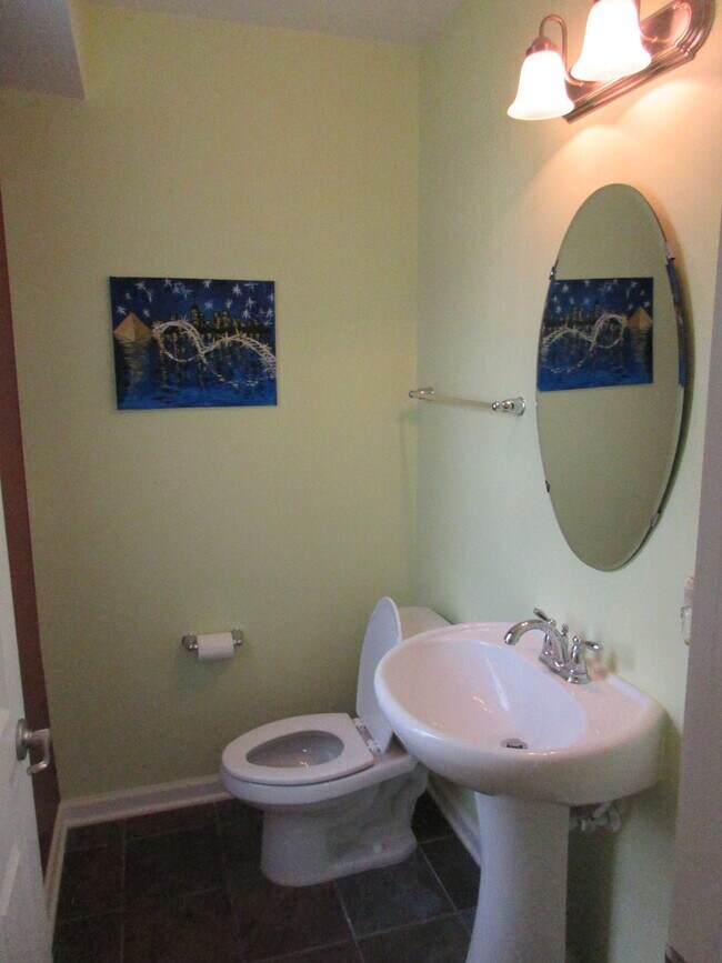 Building Photo - 469 Rolkin Rd