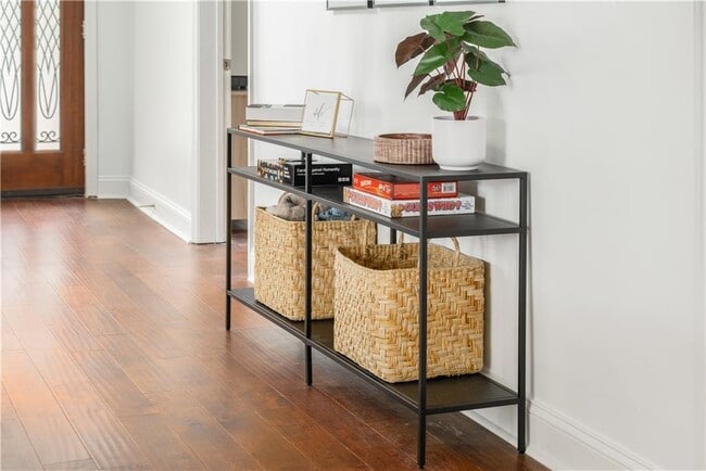 Building Photo - 200 Lowry St NE