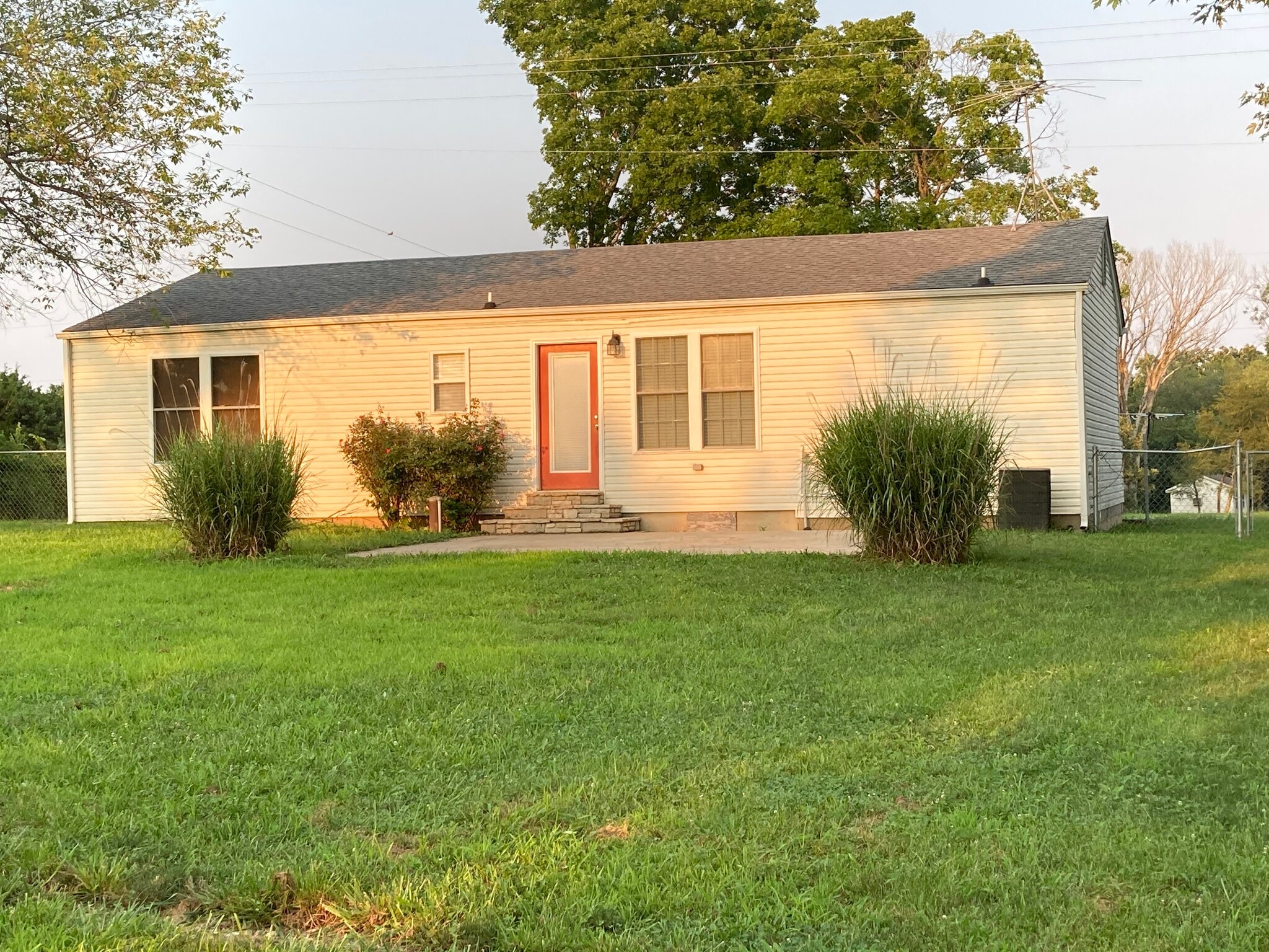 Back of House - 215 Bethel Church Rd