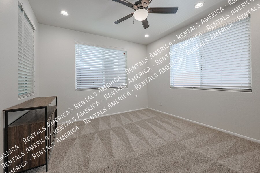 Building Photo - 7090 W Jasper Dr