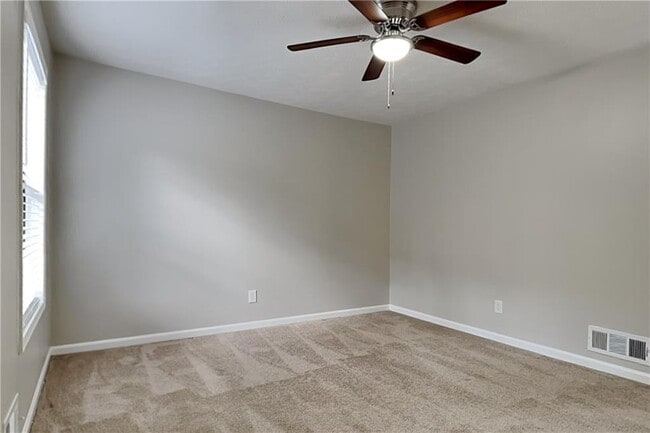 Building Photo - 2861 Hadrian Dr SW