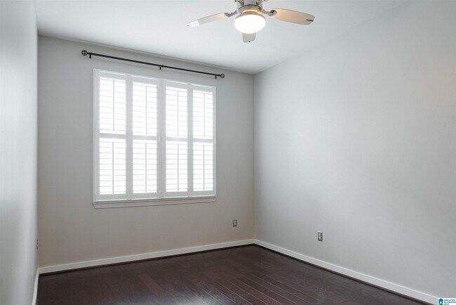 Building Photo - 2020 5th Ave S