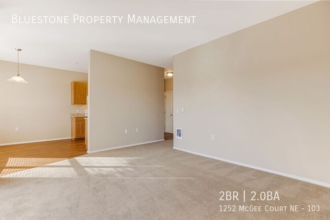 Building Photo - 1252 Mcgee Ct NE