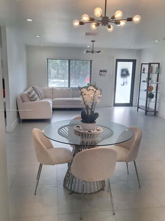 Building Photo - 13437 SW 44th Ln