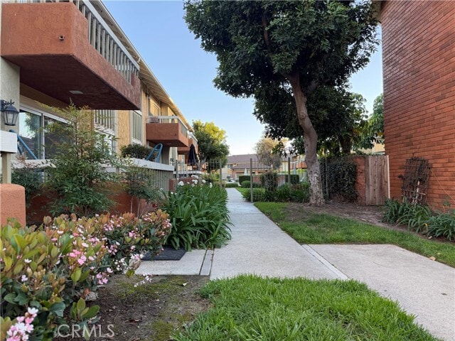 Building Photo - 16040 Leffingwell Rd