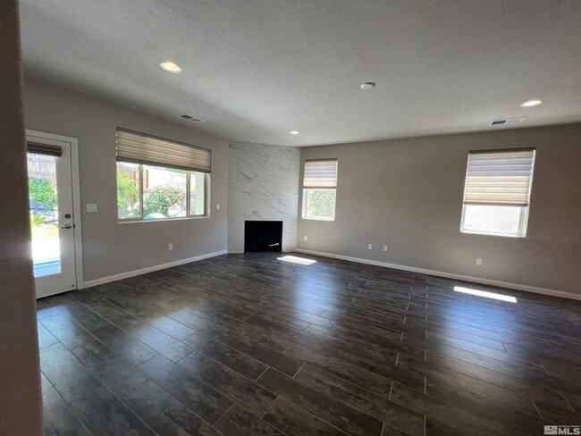 Building Photo - 774 Sweet Briar Ln