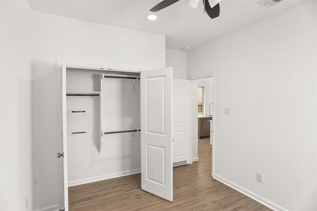 Building Photo - 28806 Bobcat Run Dr
