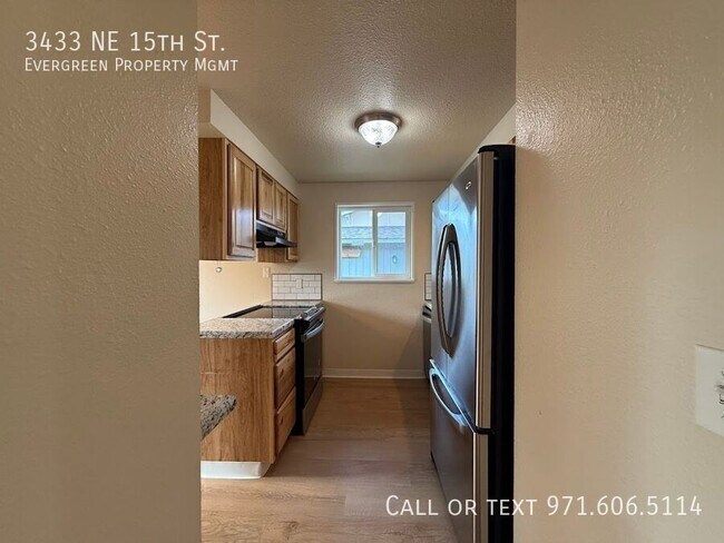 Building Photo - 3433 NE 15th St