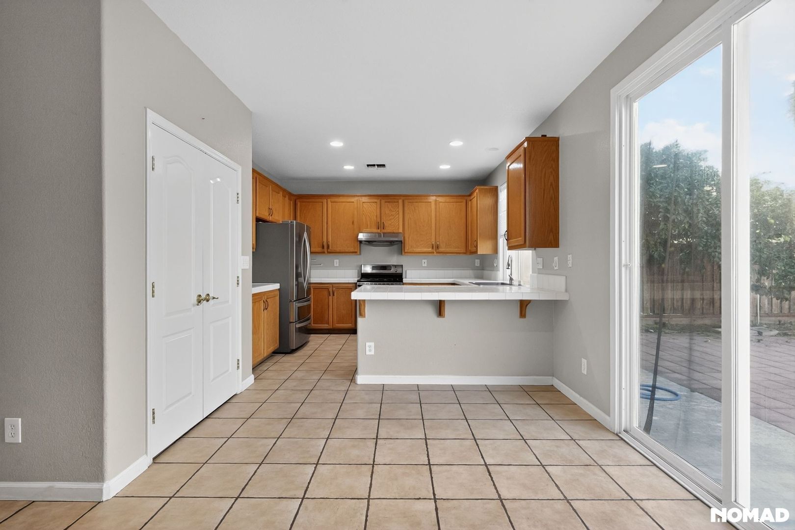 Building Photo - 1843 Oswego Ct