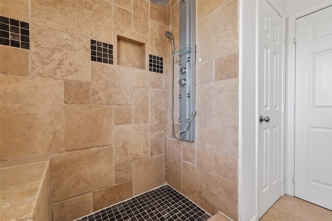 Building Photo - 19326 Colony Trail Ln