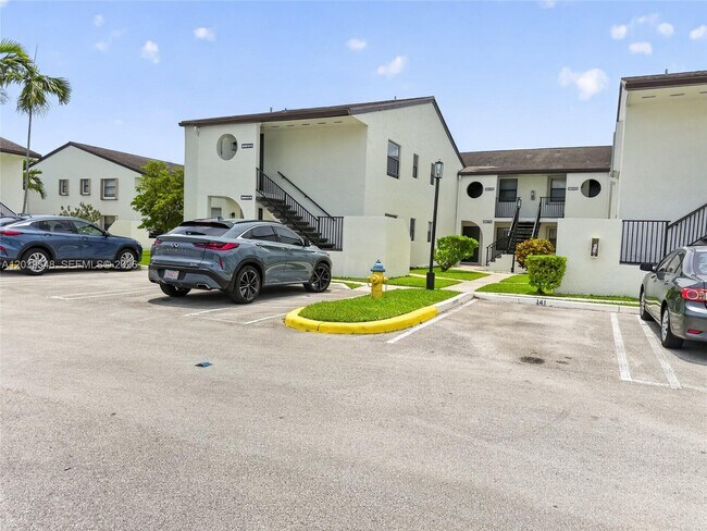 Building Photo - 11358 Taft St
