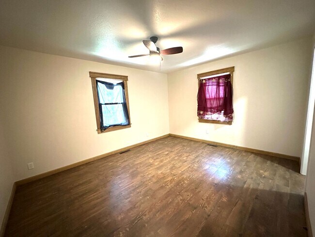 Building Photo - 6330 Foliage Rd